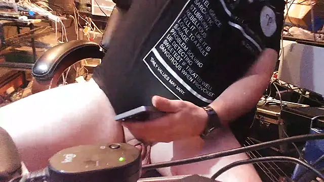 ctguybj live XXX chat