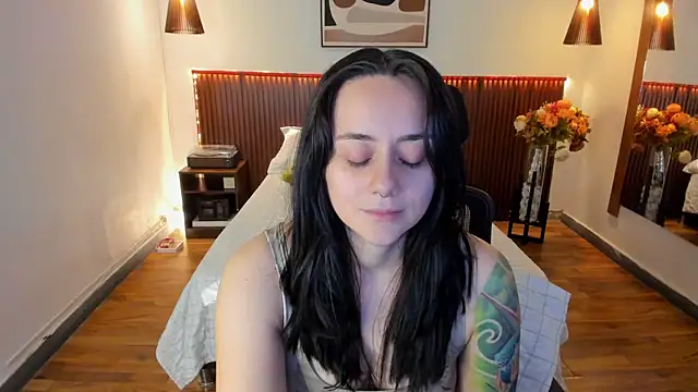 XXX chat uživo modela KatherineBond
