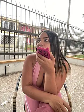 AdaPink_ লাইভ XXX চ্যাট