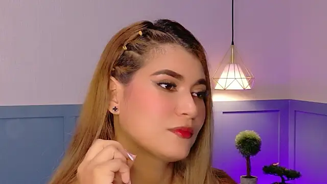 XXX chat uživo modela Kendal-Ross