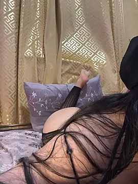 Czat XXX na żywo – QueenRima99