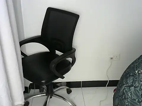 bootylicious334's Live XXX Chat