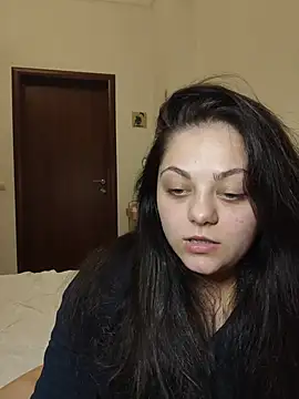 _Mikky_lil_ Adlı Modelin Canlı XXX Sohbeti