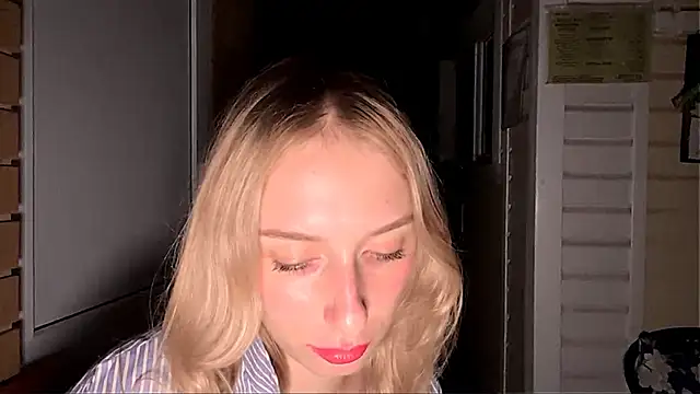 XXX chat uživo modela JennaLomeri
