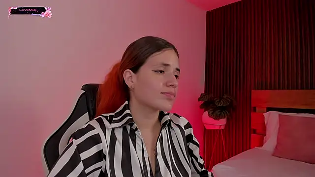 alliss_ginger_'s Live XXX Chat