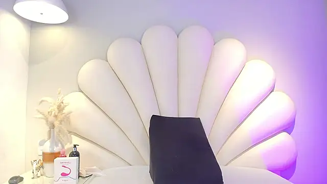 SiennaMoore: онлайн-секс-чат