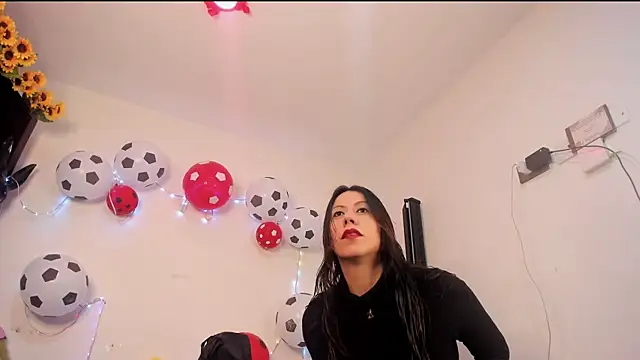 HeyAmaraa's Live XXX Chat