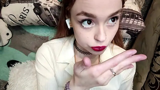 CUTE1KITTY's Live XXX Chat