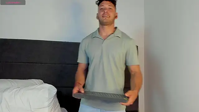 alejandro__2のライブXXXチャット