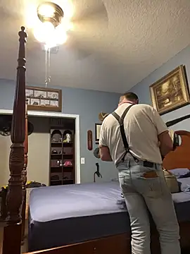 BootsAndCountry Live XXX-Chat
