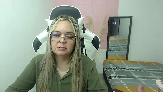 samy_vsn's Live XXX Chat