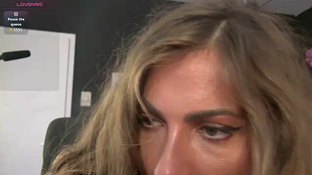 AnneGoddesss Chat XXX in diretta