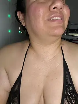 XXX chat uživo modela babyariane