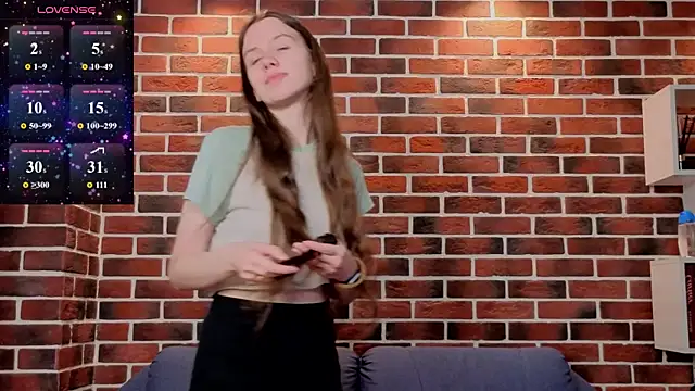 MyrtaMcclaney Adlı Modelin Canlı XXX Sohbeti