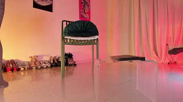 ArchieCollins Live XXX Chat