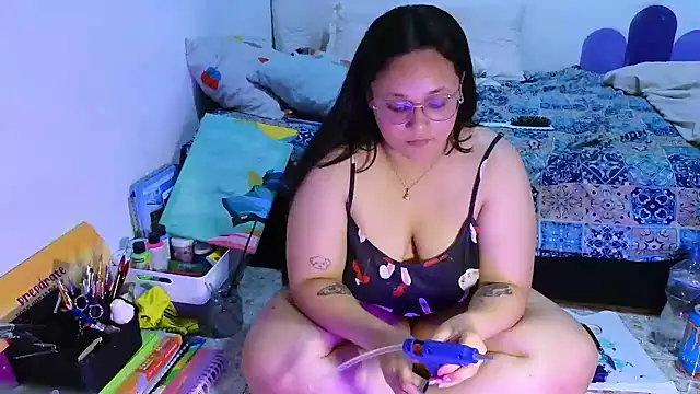 Luciernaga18 live XXX chat