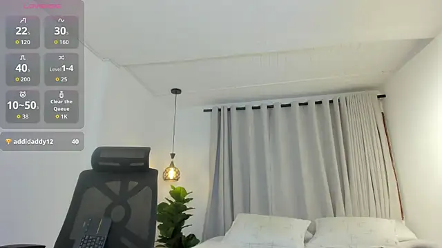 Czat XXX na żywo – emily_roousee