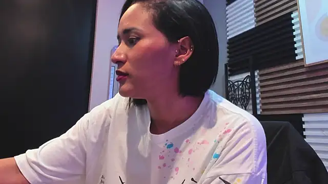 Scarleth-Foxx's Live XXX Chat