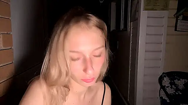 JennaLomeri's Live XXX Chat