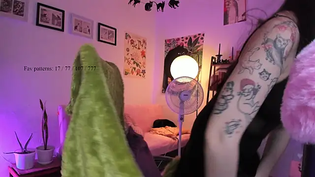 _Insomnia__'s Live XXX Chat