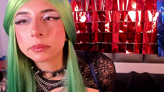 Chat XXX ao vivo de adhalee_js