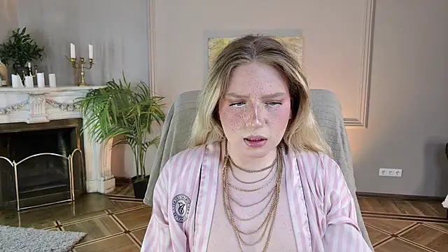 Jes_Solar élő XXX-chatje