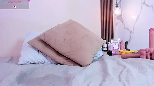 mia_gold_'s Live XXX Chat