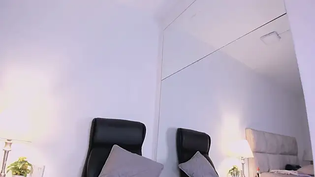 Chriss_Diamond Live XXX-chat