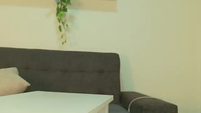 Živý XXX chat RiriiBrunette__