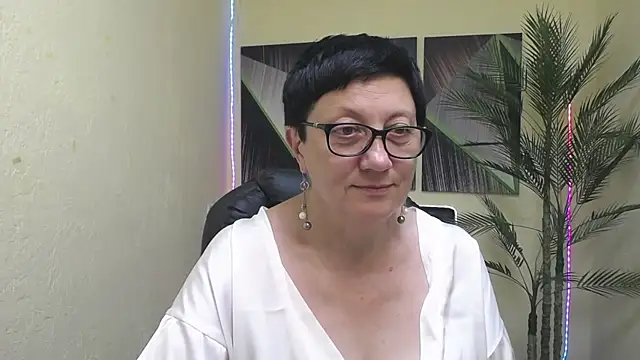EmilyL0ve Live XXX-Chat