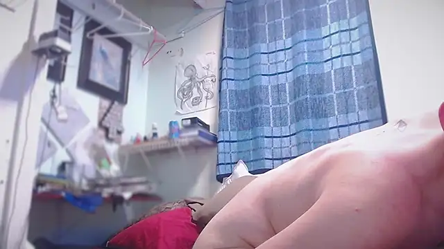 Pokazy przed kamerką – Fr4nk1eFFuxxx