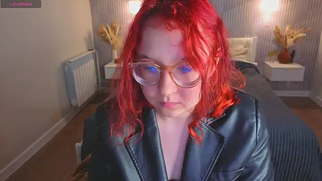 Aleks-casterrr's Live XXX Chat