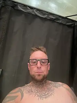 Czat XXX na żywo – WIDBIGWHITECOCK
