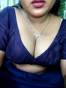 Turshaio Adlı Modelin Canlı XXX Sohbeti