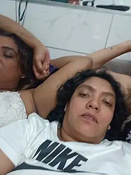 Indianpleasure4 Chat XXX live