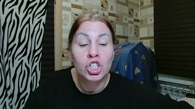 TherestlessKitty's Live XXX Chat
