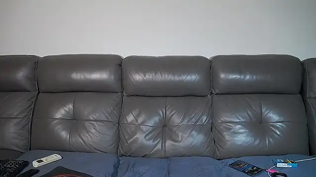 Živý XXX chat CrazyDom1