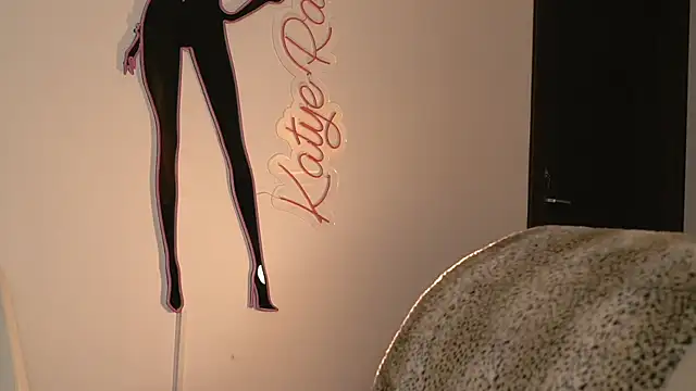 Katyerave XXX чат на живо