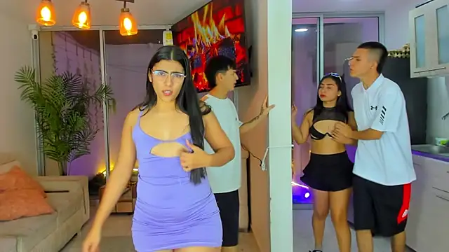 แชท XXX สดของ stangirls_