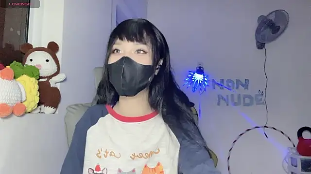 Tieu-May's Live XXX Chat