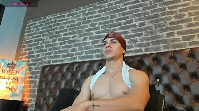 Jamexxx1_'s Live XXX Chat