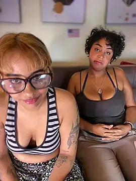 LeylaKnox's Live XXX Chat