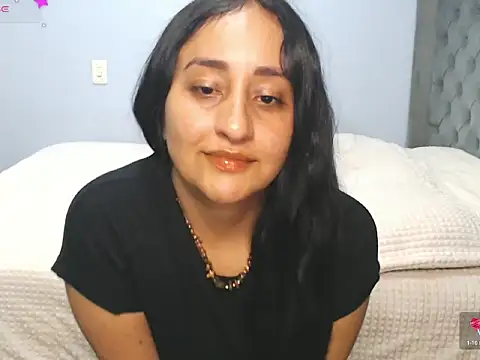 erotic_lov Adlı Modelin Canlı XXX Sohbeti
