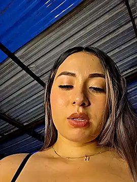 Chatroom XXX en direct de Natasanz