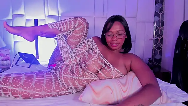 lia_mariana's Live XXX Chat