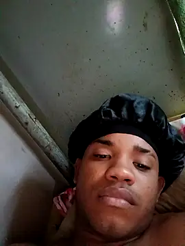 XXX chat uživo modela Pitongo02