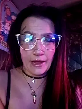 Chat +18 de HighCityHoney ao vivo