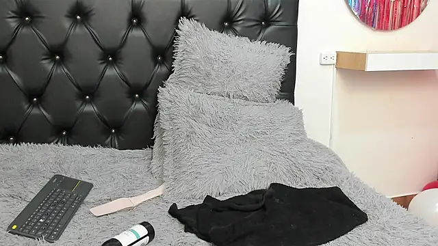 Chat +18 de pinky_f00x ao vivo