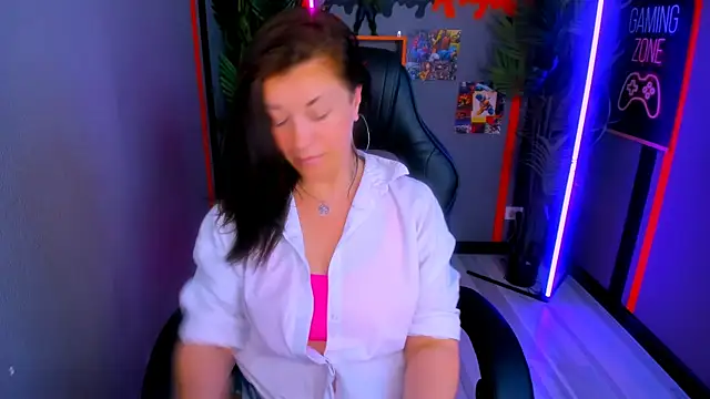 AnaMills Chat XXX in diretta