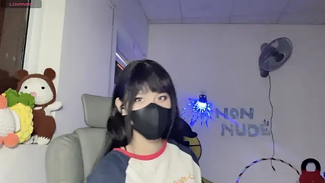 Tieu-May's Live XXX Chat